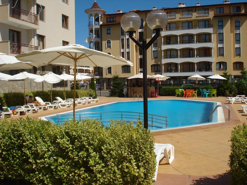 Summer Breeze Apartments Pantai Sunny Bagian luar foto