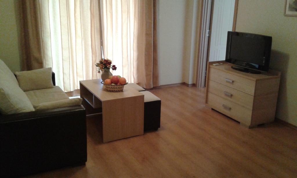 Summer Breeze Apartments Pantai Sunny Bagian luar foto